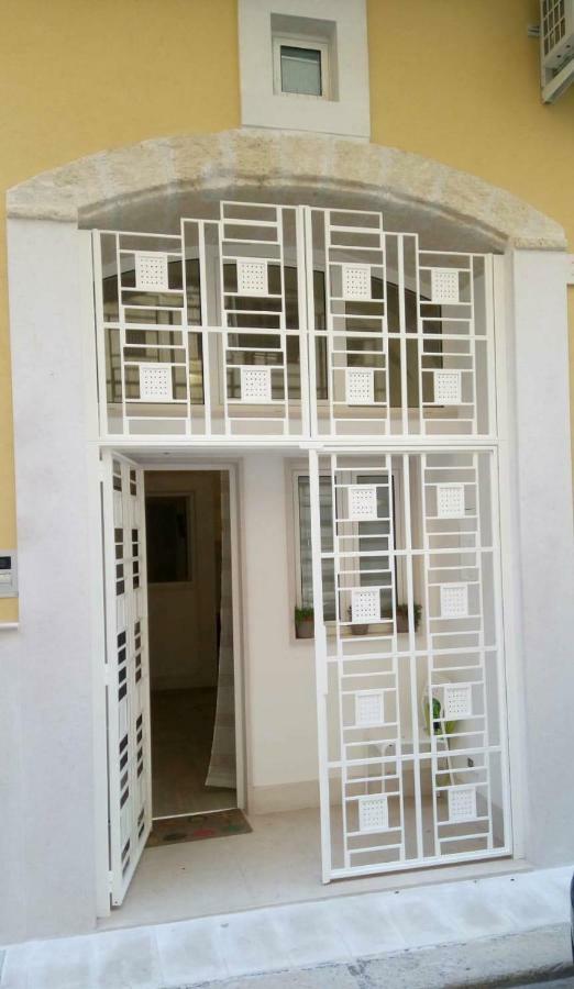 Dimora Del Mar Apartment โปลีญาโนอามาเร ภายนอก รูปภาพ